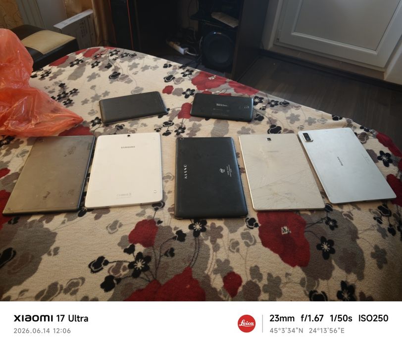 Vând lot tablete. Pentru piese.