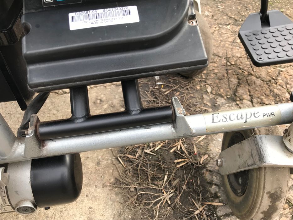 Инвалидна електрическа количка