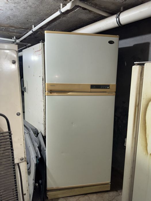 Холодильник daewoo