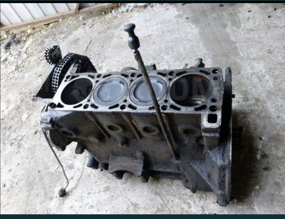 Газель блок 405 .