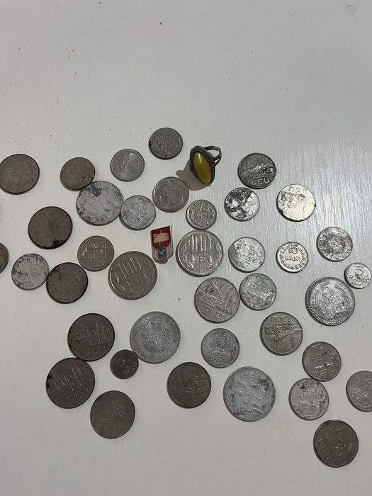 Bani foarte vechi romanesti straini