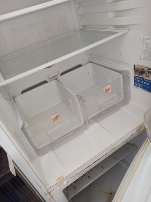 Продам холодильник