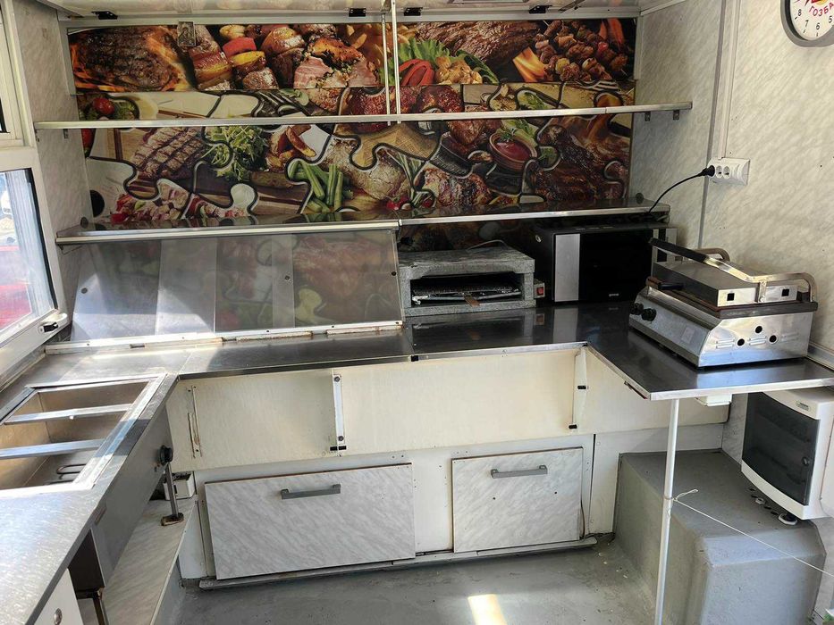 Каравани и кемпери - бързо хранене