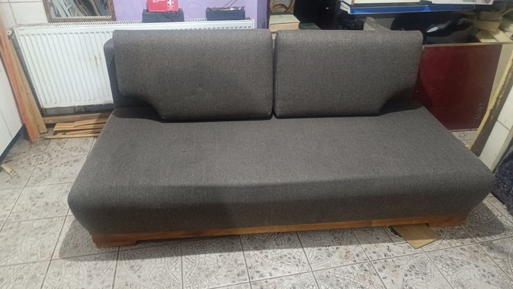 Canapea extensibila Lem's!