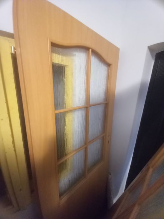 Usi baie , bucatarie dormitor 4 bucati 400 lei fix toate