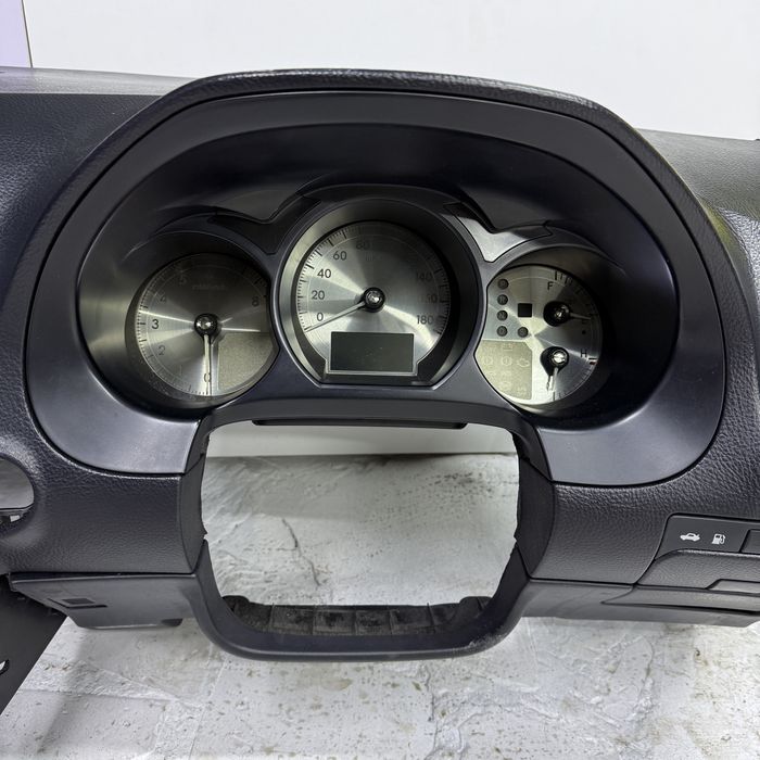 Торпеда (панель) Lexus GS 190 правый руль (англичанин).