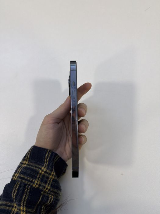 Продам Iphone 13 pro