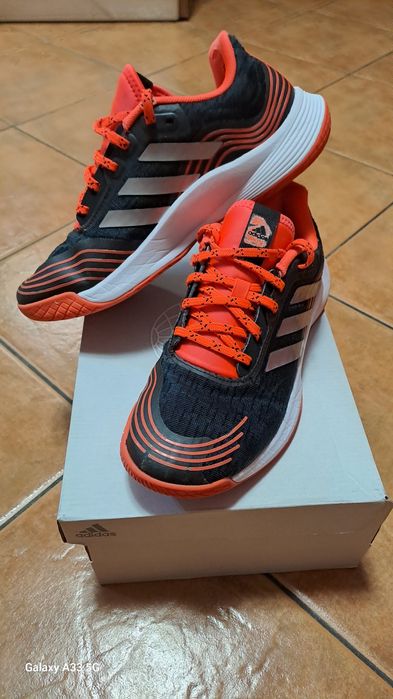 Adidas Novaflight Bounce sport Handbal !