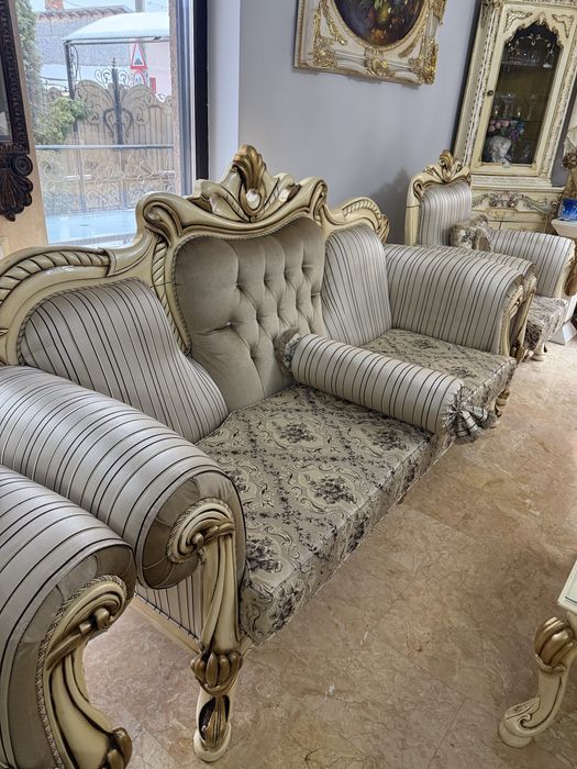 Set canapea cu fotolii si masa stil baroc venetian