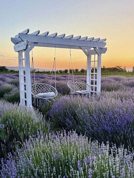Leagan lemn tip pergola