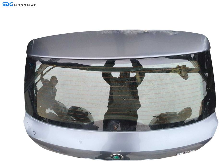 Hayon Haion Porbagaj Dezechipat cu Luneta Geam Sticla Culoare LF8L Skoda Fabia 2 Facelift Hatchback 2010 - 2015 Cod 5J6827025G [B4768]