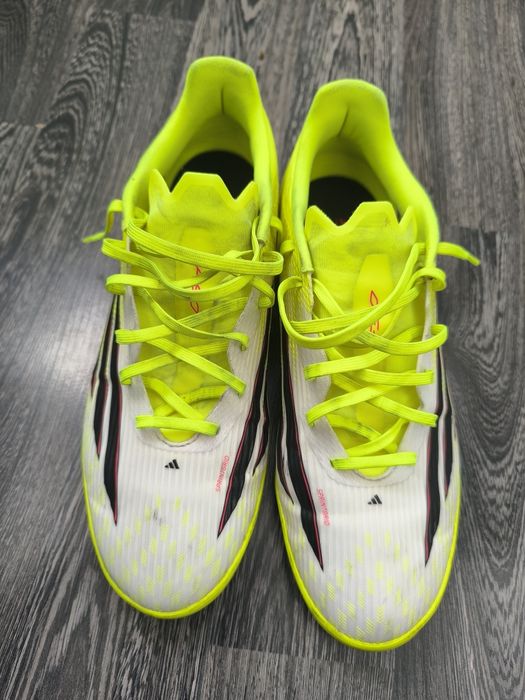 Adidași F50 Sintetic