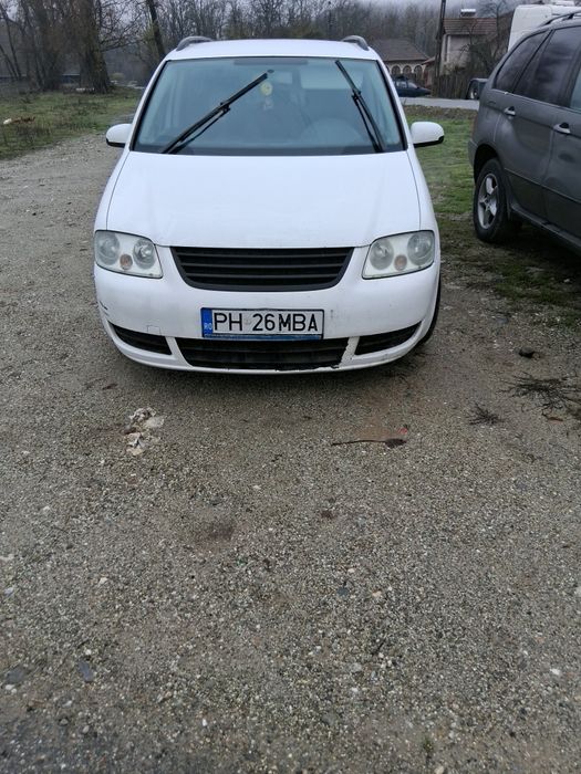 Urgent touran 7 locuri fara fiscal