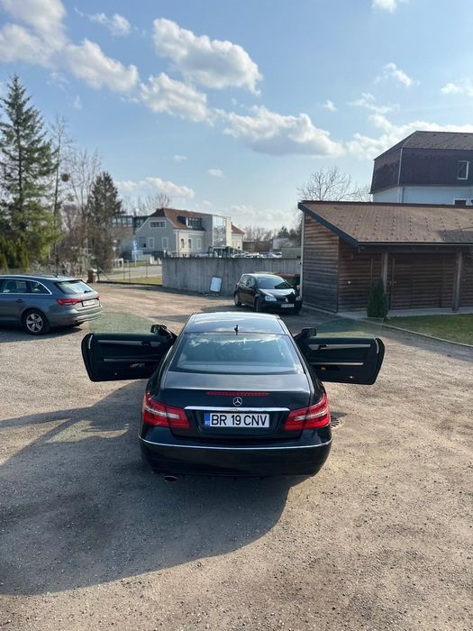 MERCEDES-BENZ E-Class 2011 — imagine 3