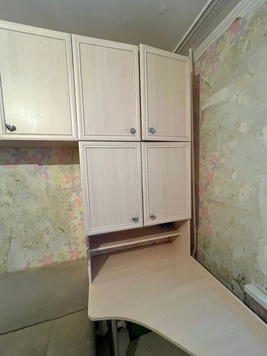 Продам шкаф в детскую