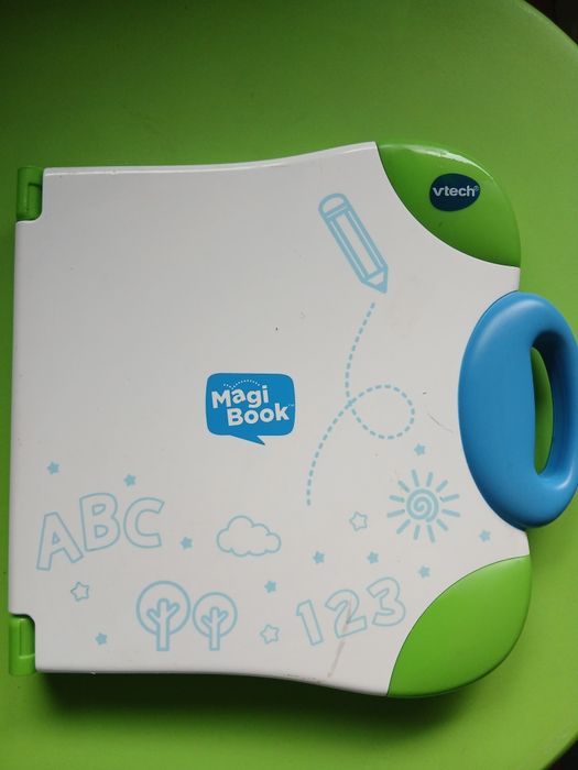 Vtech Magi book на испански език с книга за няколко нива на езика