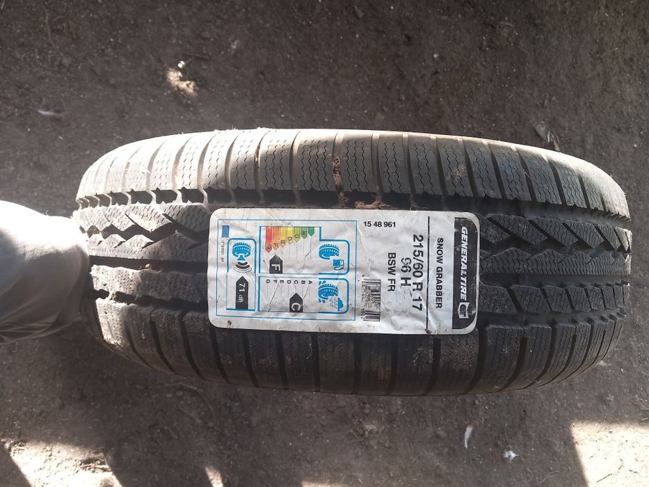 Vând 4 anvelope noi