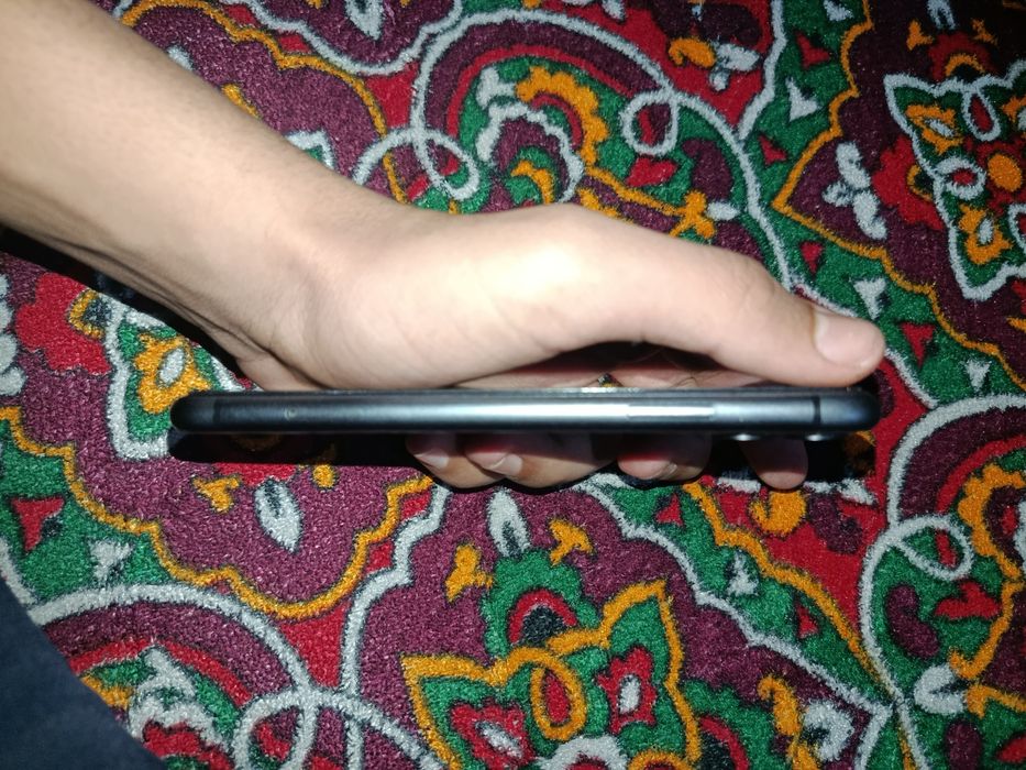 iPhone 11 64gb radnoy