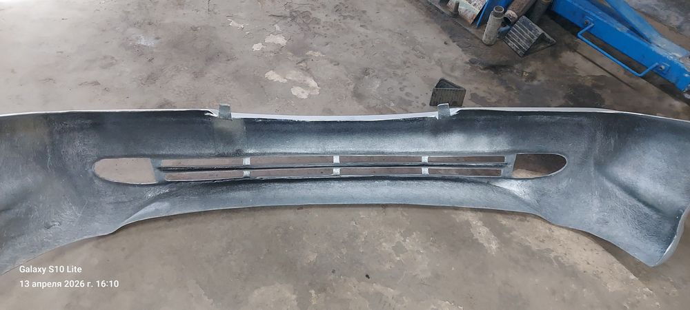 Бампер мерседес С 180