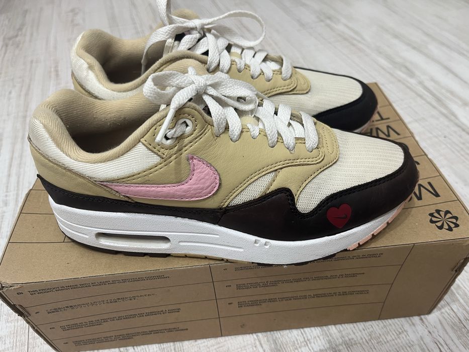 Маратонки марка NIKE