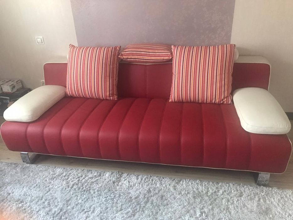 Продам кожаный диван