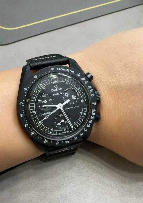 Swatch Omega Moonswatch