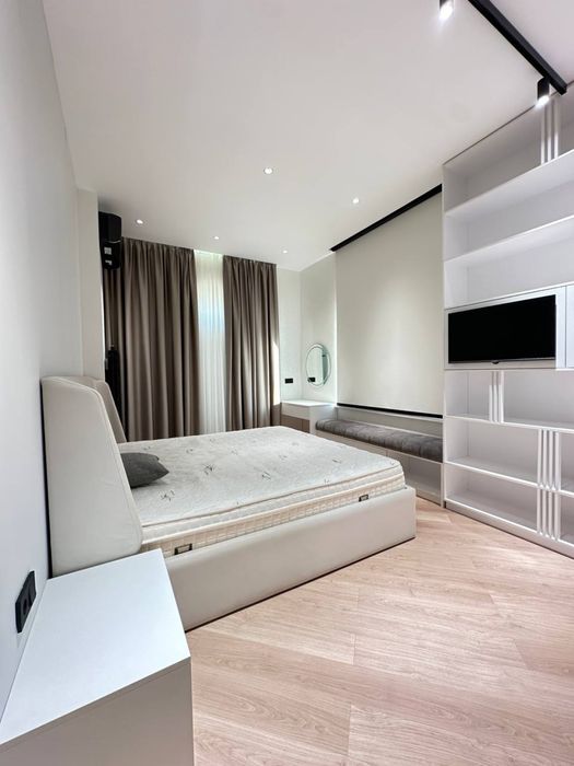 Жк Nrg oybek! Сдается 4х-ком квартира! В элит комплексе!