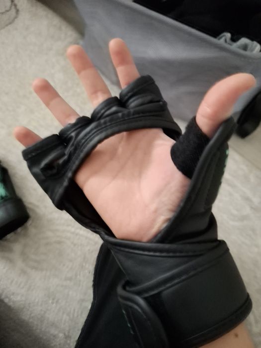 Перчатки для мма без пальцев