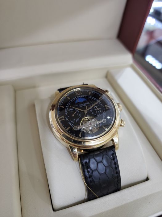 Продаю мужские золотые часы. Патек Филип