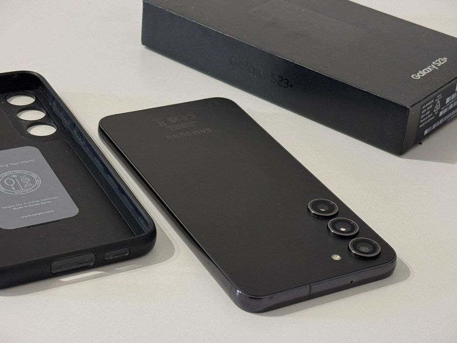 Бартер! Samsung Galaxy S23+ Plus Phantom Black (Черен)