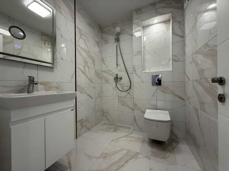 Продава се Тристаен апартамент в Пловдив, Остромила - 96 кв.м за 1221 €/кв.м - Снимка #4