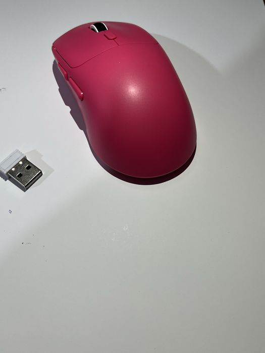 Logitech M190 Мышка