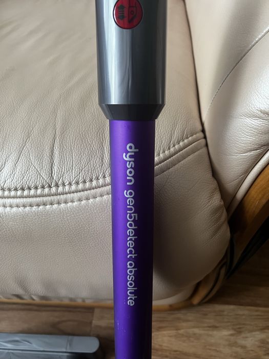 Продам беспроводной пылесос Dyson Gen5detect Absolute