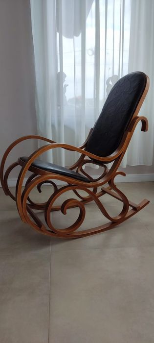 Balansoar lemn pentru relaxare