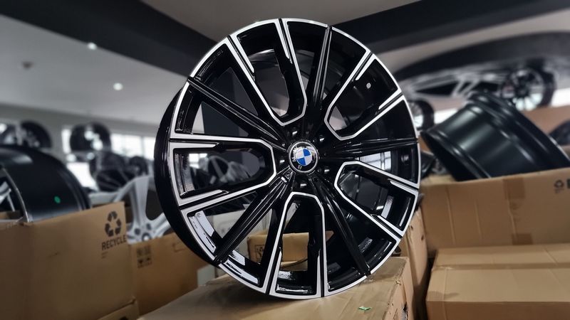 21 цола BMW-7 F01 5x120/5х120