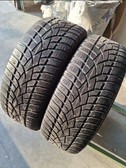 2 Anvelope  de iarnă  215 60 r16 Dunlop