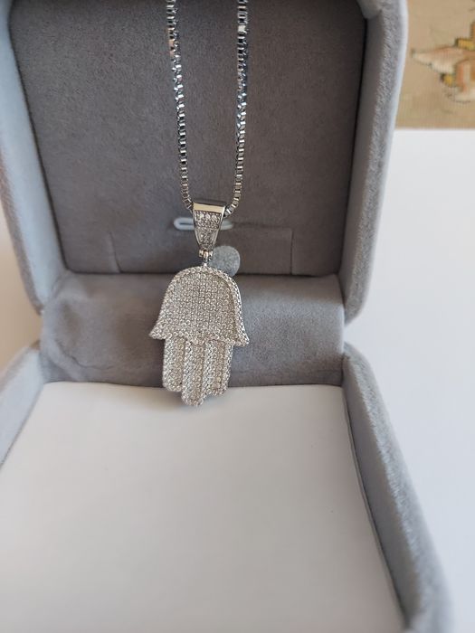 Продам набор с мусанитом