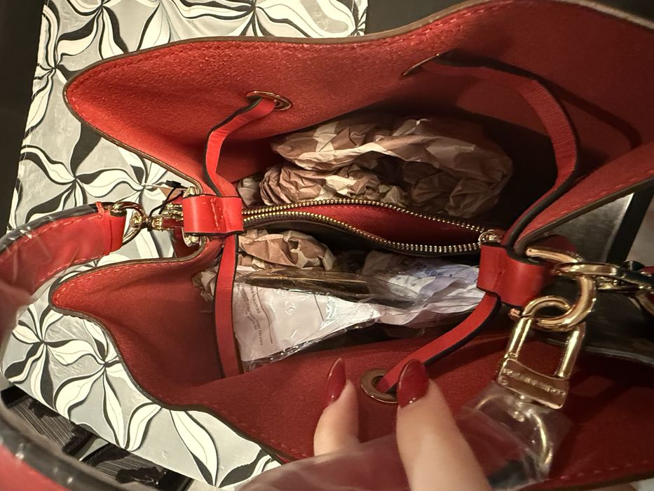 НОВО!Чанта louis vuitton