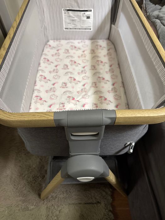 Next to me тип бебешка кошара kikka boo