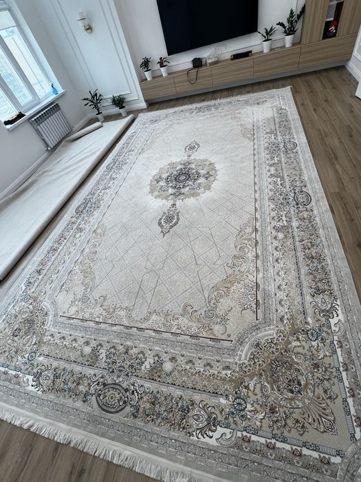 Иранский ковер продается