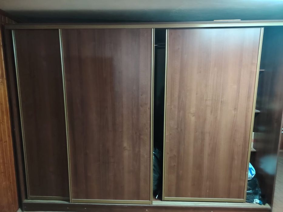Продам шкаф купе 3 дверный