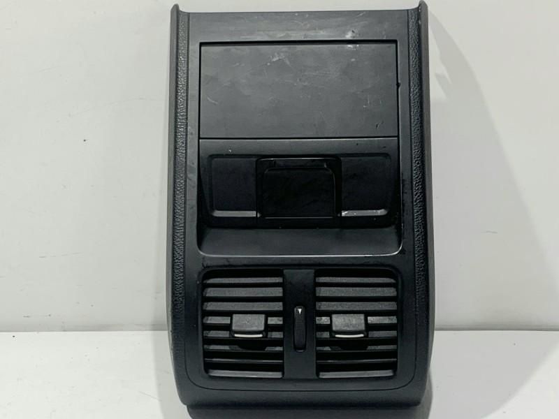 Grila ventilatie spate Volkswagen Passat B7 3C0864298 Break