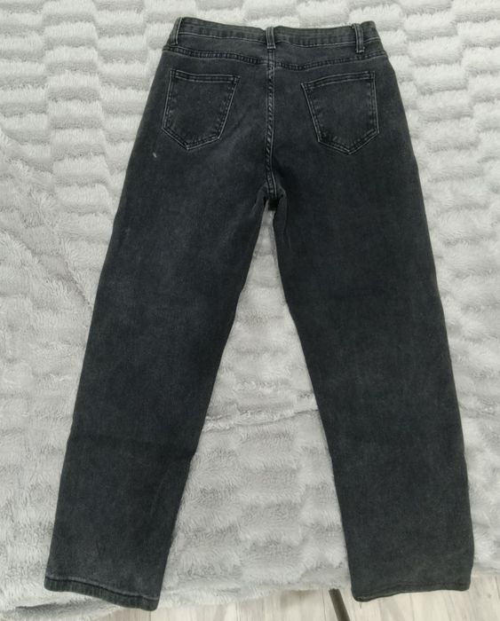 Продам джинсы б/у