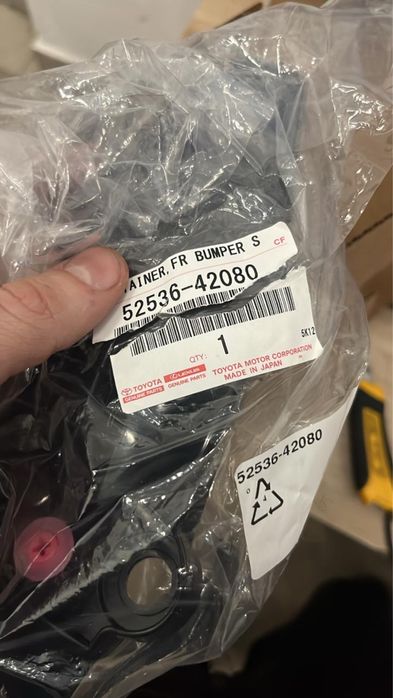 кронштейн бампера RAV4 2019-