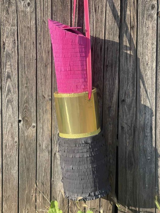 Ново! 3D пинята Червило