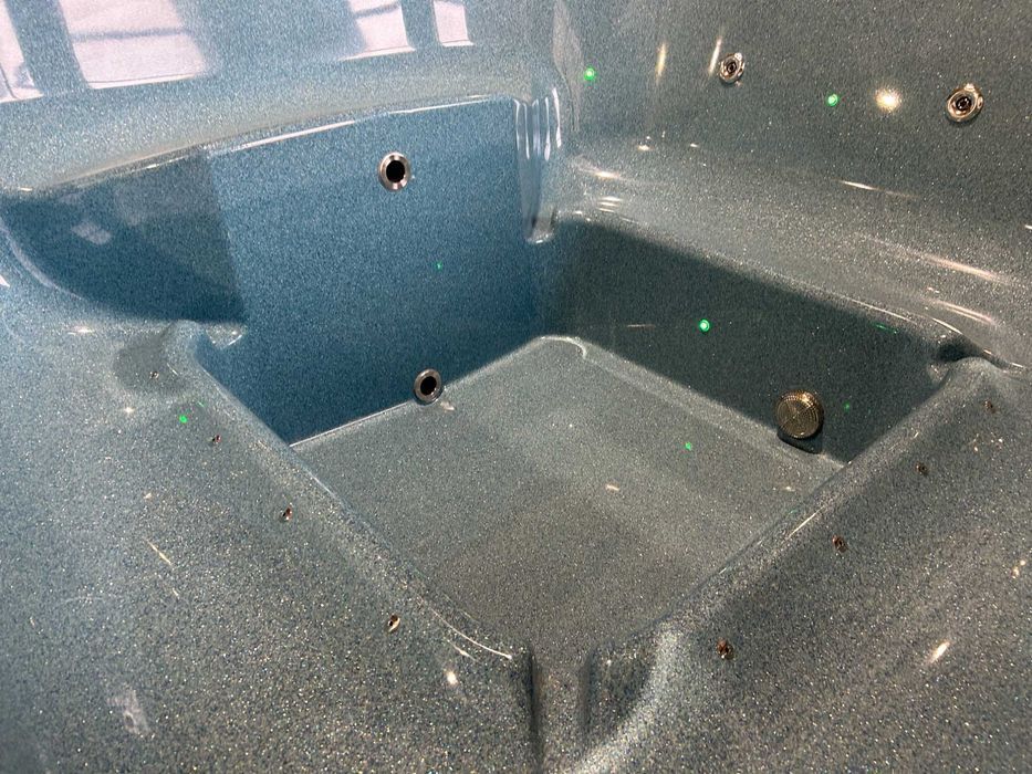 Ciubar Jacuzii Quadro Fibra de sticla