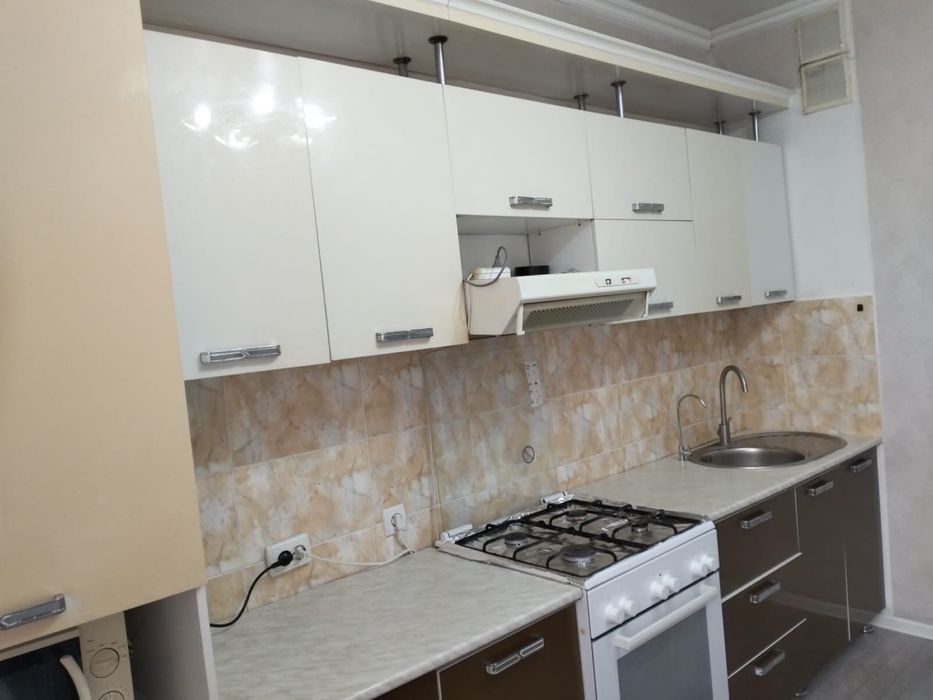 Продам кухонный гарнитура