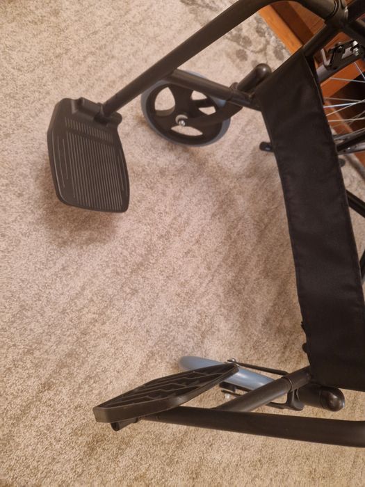 Scaun cu rotile din otel NextFarma®, sezut 46 cm, pliabil