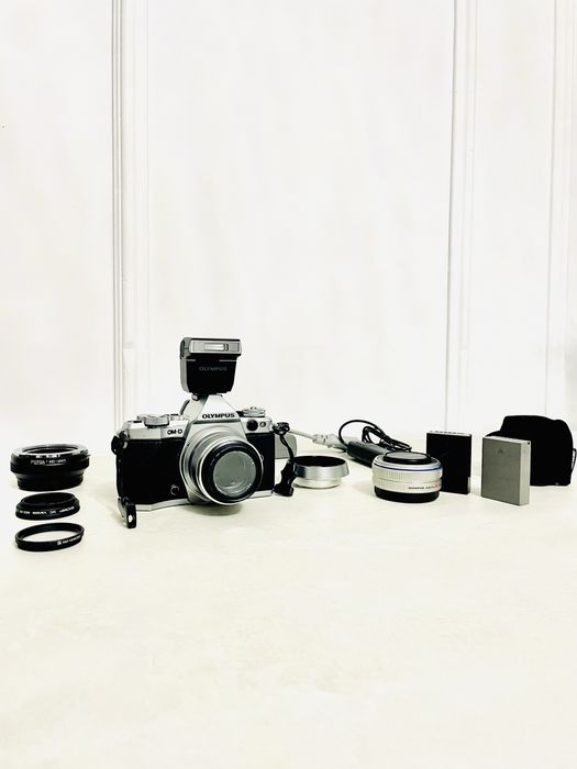 Olympus OMD E-M5 Mark II + obiective
