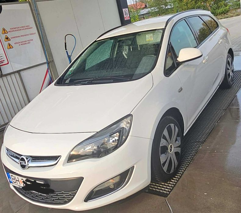 Opel Astra J Sport Tourer 1.7 cdti